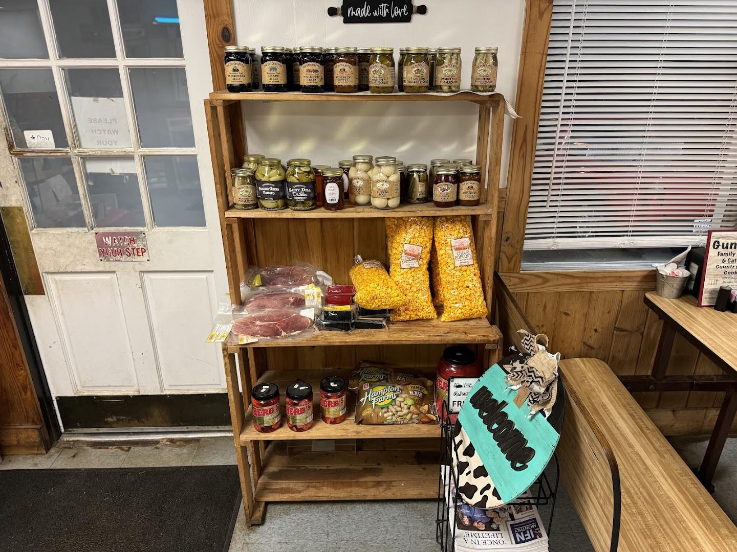 Gunter's Family Kitchen & Catering
