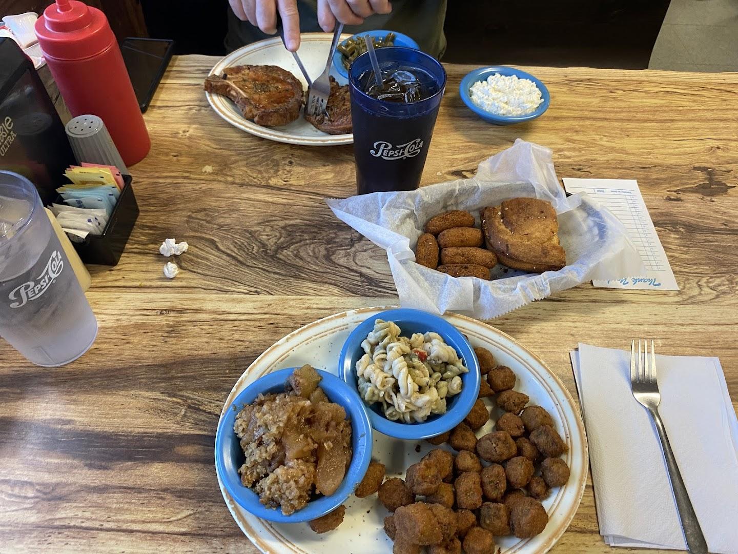 Gunter's Family Kitchen & Catering